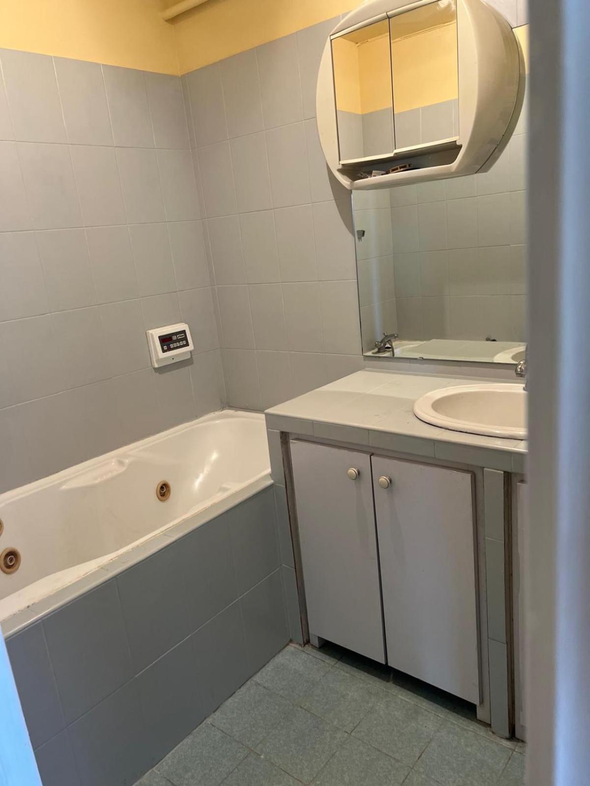 Appartement 2 Chambre Et Grand Sejour 100M2 A 5 Min Du Stade Velodrome Marseille Exterior photo