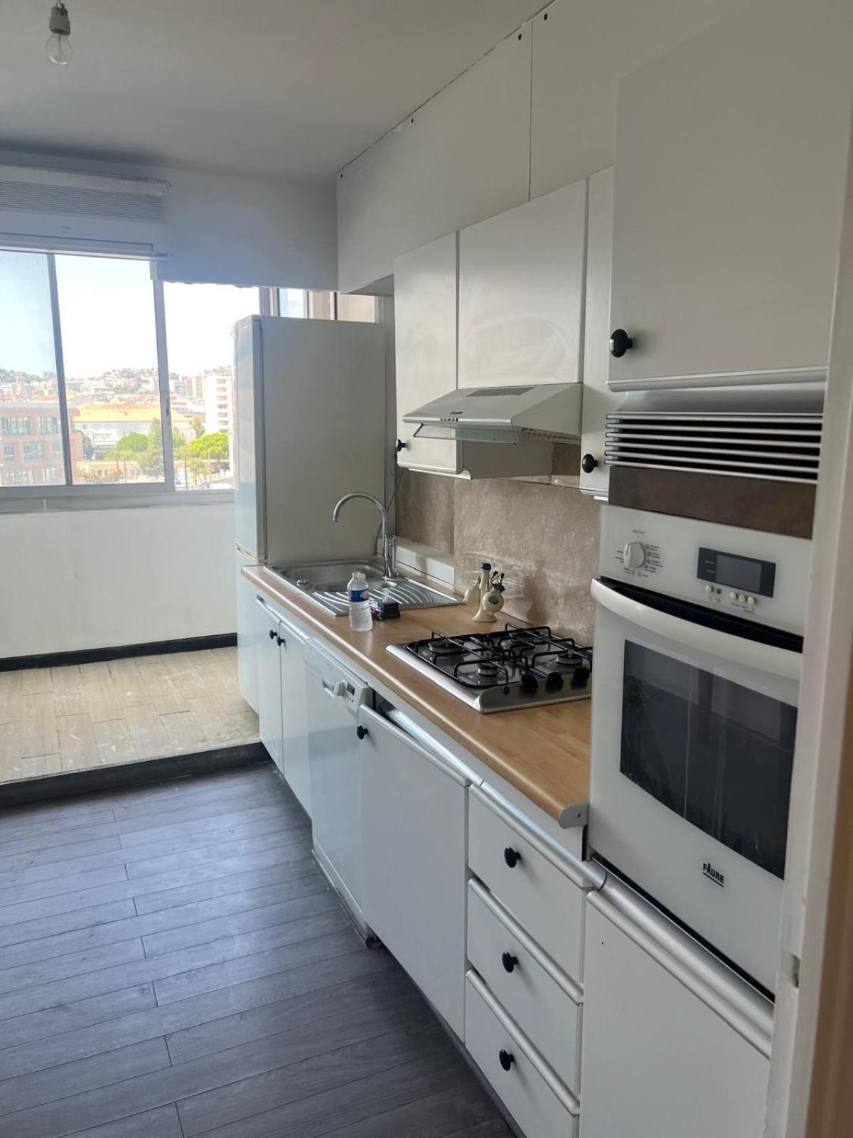 Appartement 2 Chambre Et Grand Sejour 100M2 A 5 Min Du Stade Velodrome Marseille Exterior photo